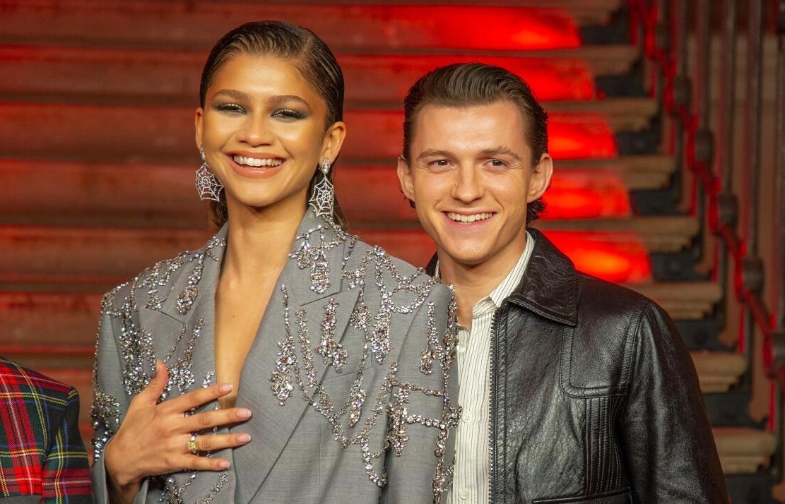 影视 | 赞达雅、汤姆·霍兰德正式「结为夫妻」！女方造型师官宣：婚礼已经办完，你们大家都错过了-PCX 梦旅人